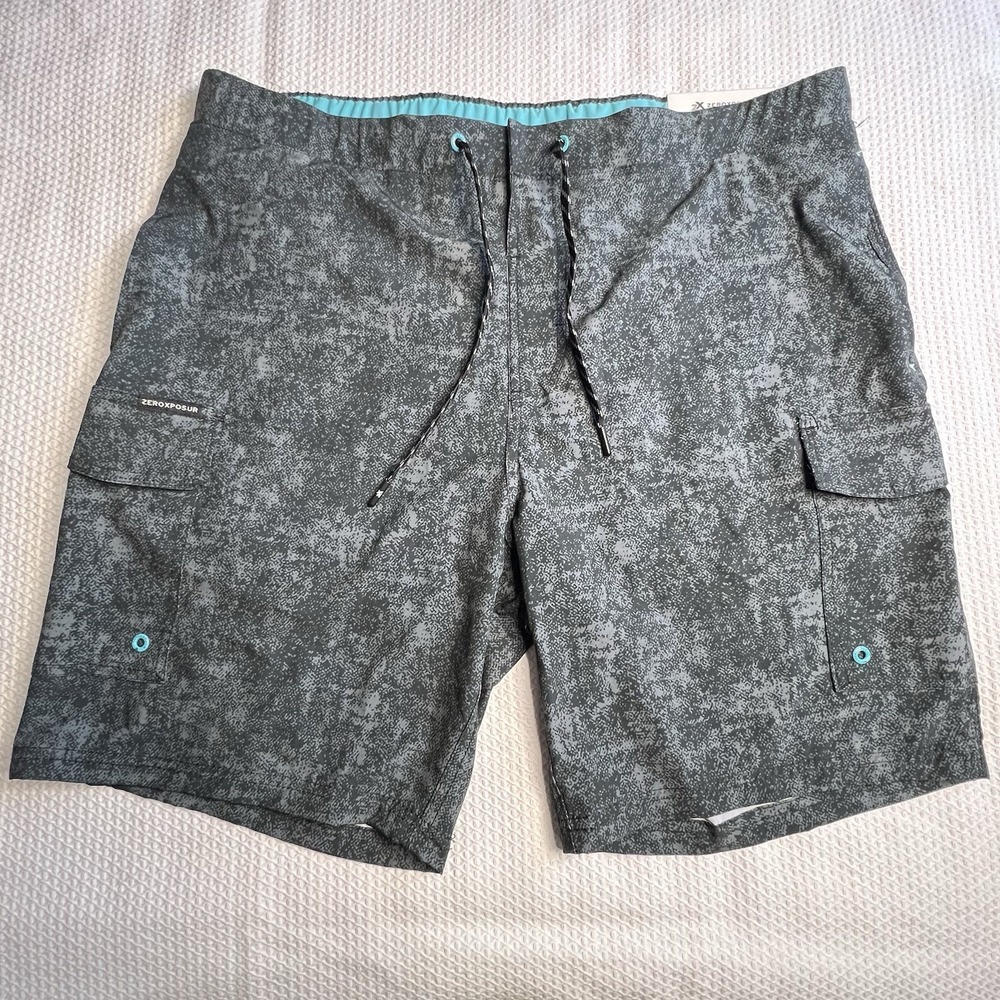 ZeroXposur Black Spray Swim Shorts XLarge Trunks‎ Swimsuit UV NWT Mens Stretch